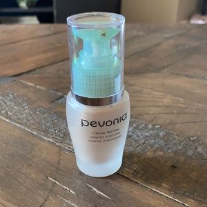 Pevonia Botanica
YouthRenew™ Tinted Cream SPF 30